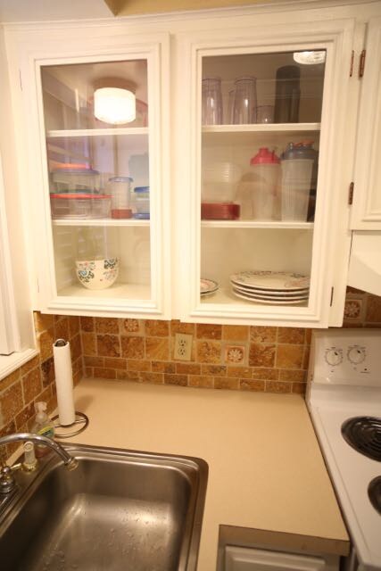 Kitchen - 3104 E 25th Pl