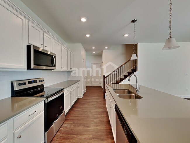 Foto del edificio - 789 Carnaby Ln
