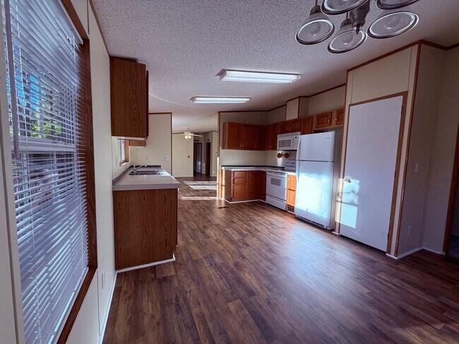 Foto del edificio - 3 Bedroom, 2 Bath Home