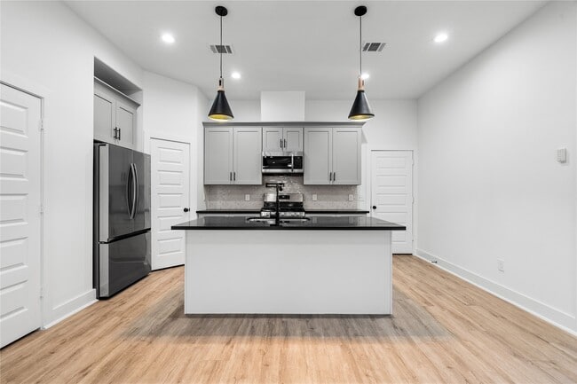 Foto del edificio - 2213 Lee St