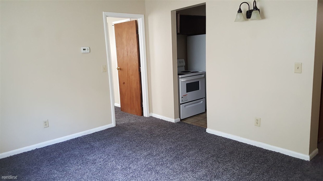 110 Imperial Ct, Vandalia, OH 45377 Room for Rent in Vandalia, OH