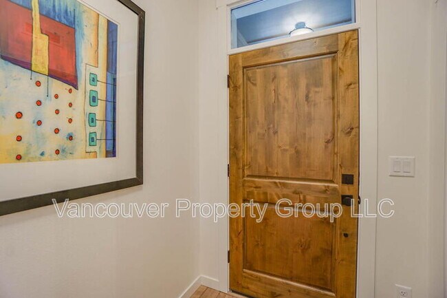 Foto del edificio - 737 SE 38th St