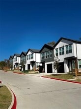 Building Photo - 4624 Welker Way