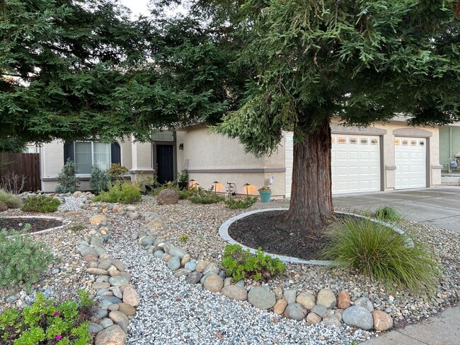 Foto del edificio - Charming 4 Bedroom Ridgeview Large Lot Home!