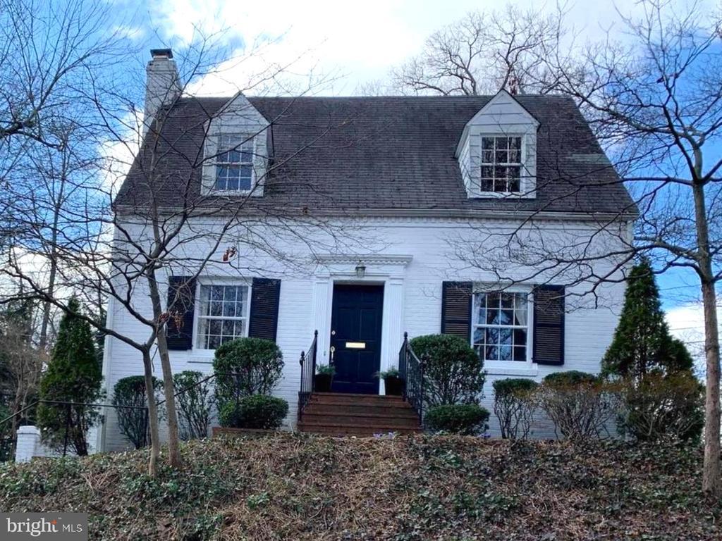 Foto principal - 1628 N Harrison St