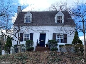 Building Photo - 1628 N Harrison St