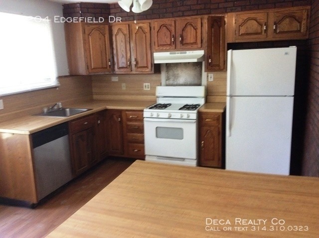 Building Photo - 3 Bedroom 1.5 Bath House