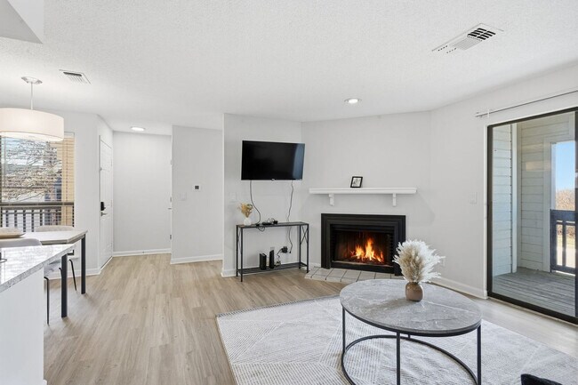 Building Photo - 8902 Elks Bluff Dr
