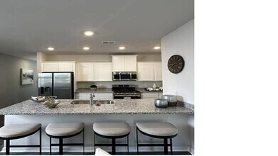 Building Photo - 362 Highline Trl