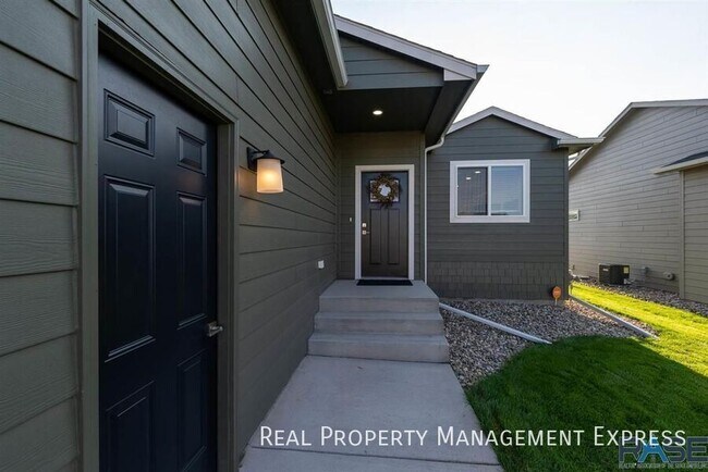Foto del edificio - 5316 S Eastwind Ave