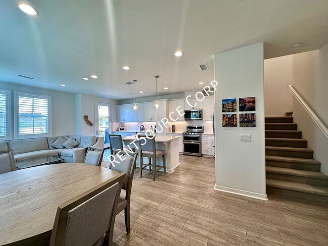 Building Photo - 28624 Jardineras Dr