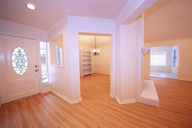 Foto del edificio - 14814 Forest Trails Dr