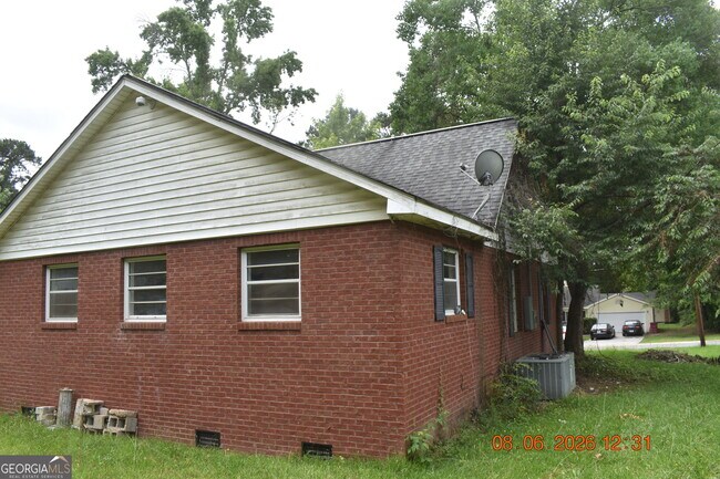 Foto del edificio - 4830 Wilson Rd