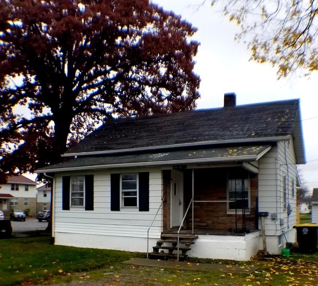 Waynedale Village Apartments Apartments Fort Wayne, IN