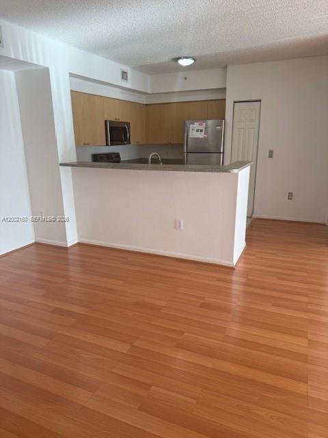 Foto del edificio - 8070 N Nob Hill Rd