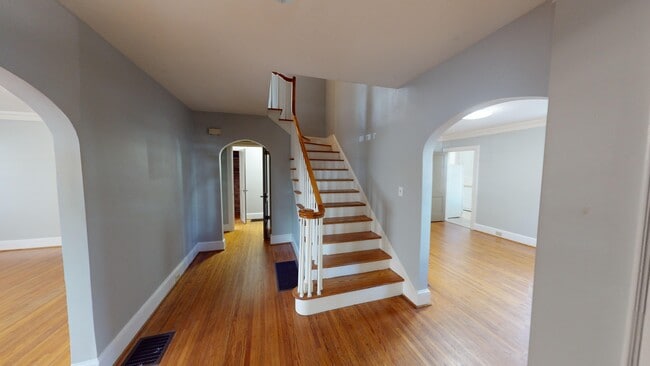 Building Photo - 2138 McClintock Rd