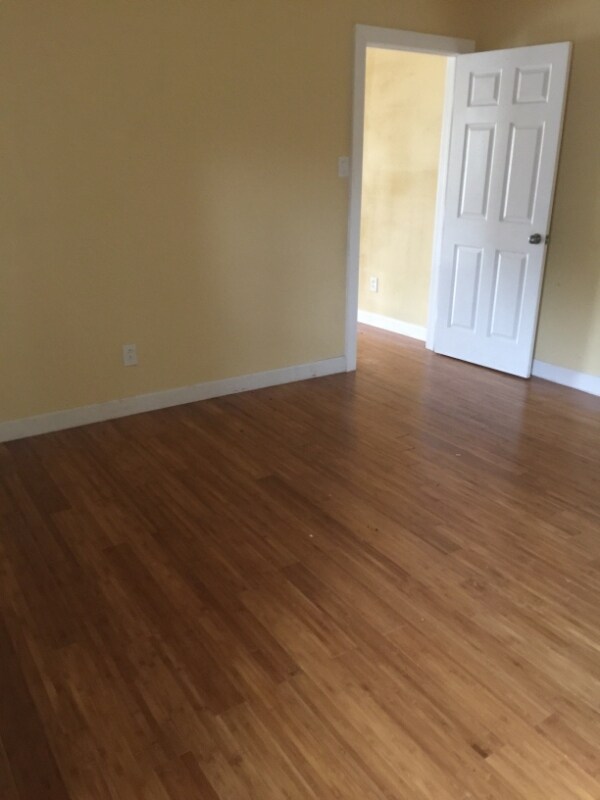 Foto del edificio - 4214 Davenport St