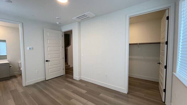 Foto del edificio - 2163 Stanford St