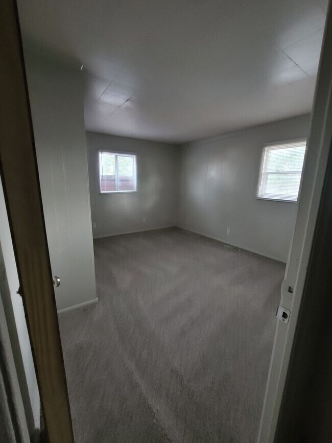 Building Photo - 1225 Arp Ave