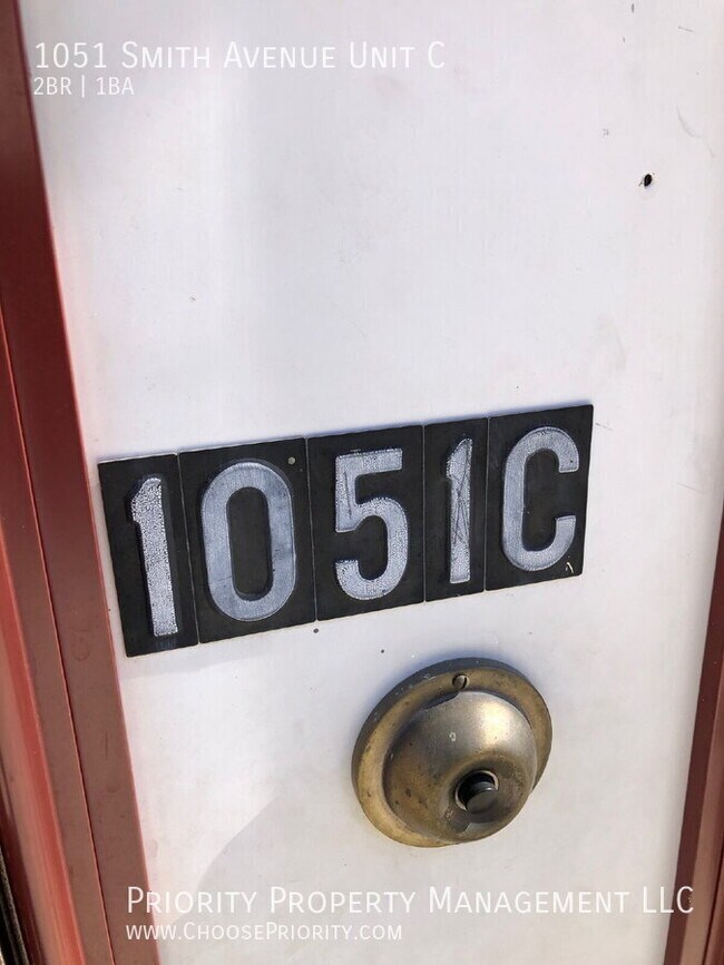 Foto del edificio - 1051 Smith Ave
