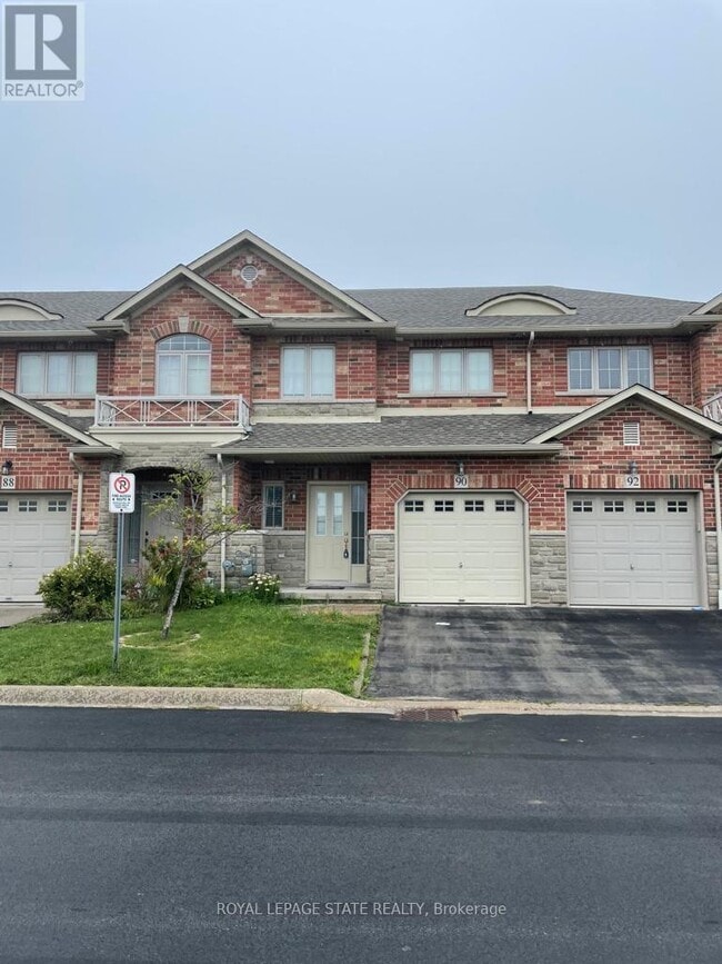 Building Photo - 90 Marina Point Cres