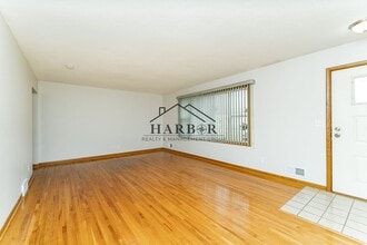 Building Photo - 2920 20th St SE