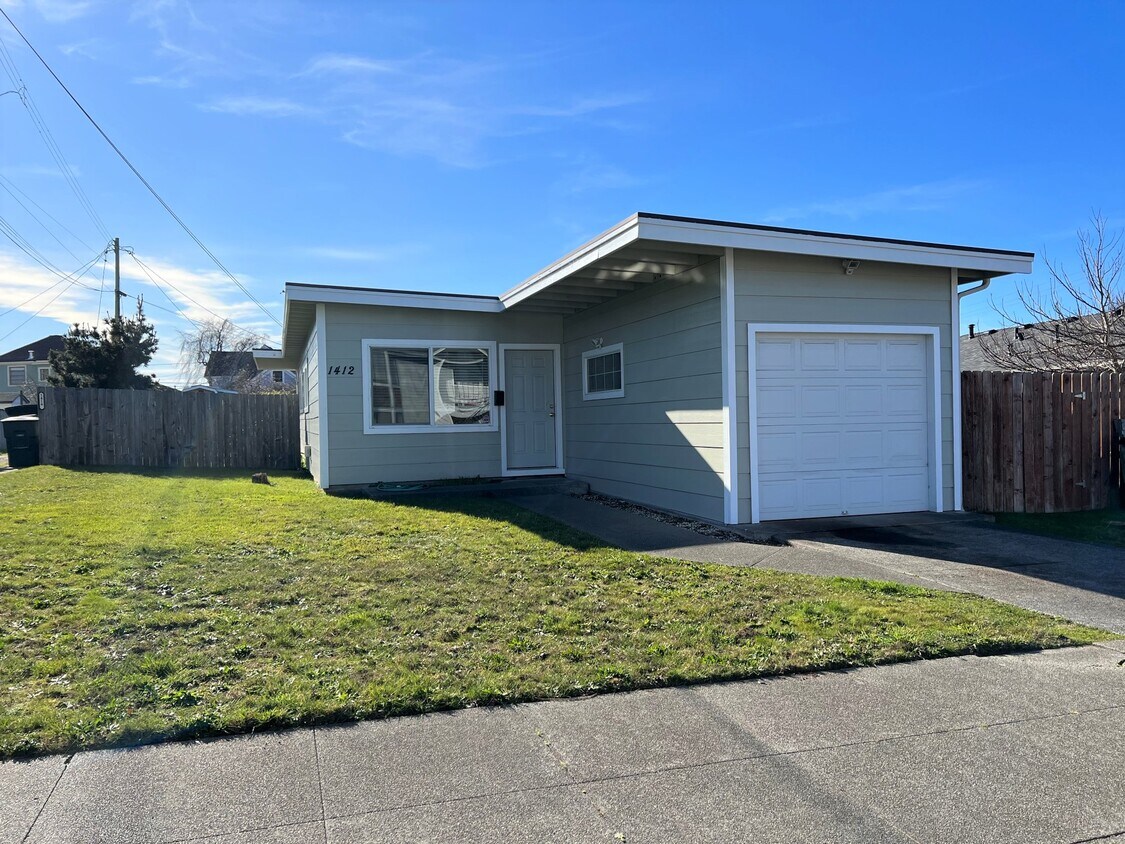 1412 Williams St, Eureka, CA 95501 Townhome Rentals in Eureka CA