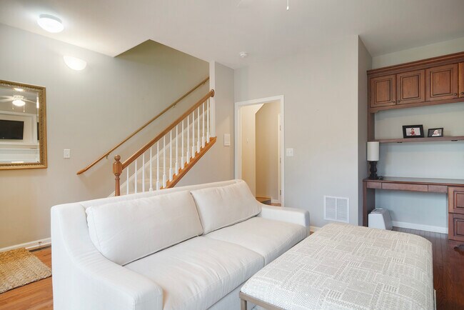 Foto del edificio - 261 W Wood St
