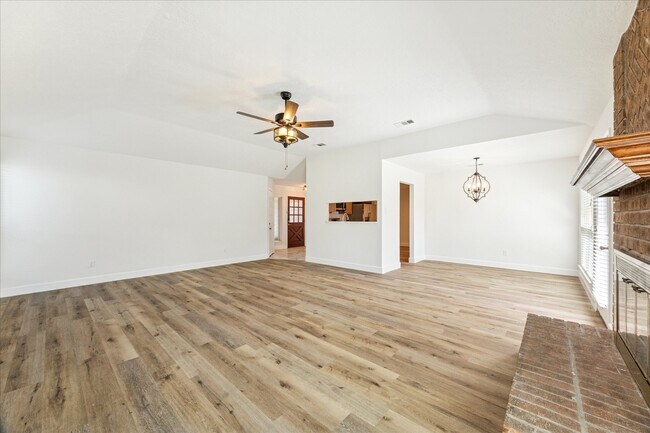 Foto del edificio - 16710 Barkentine Ln