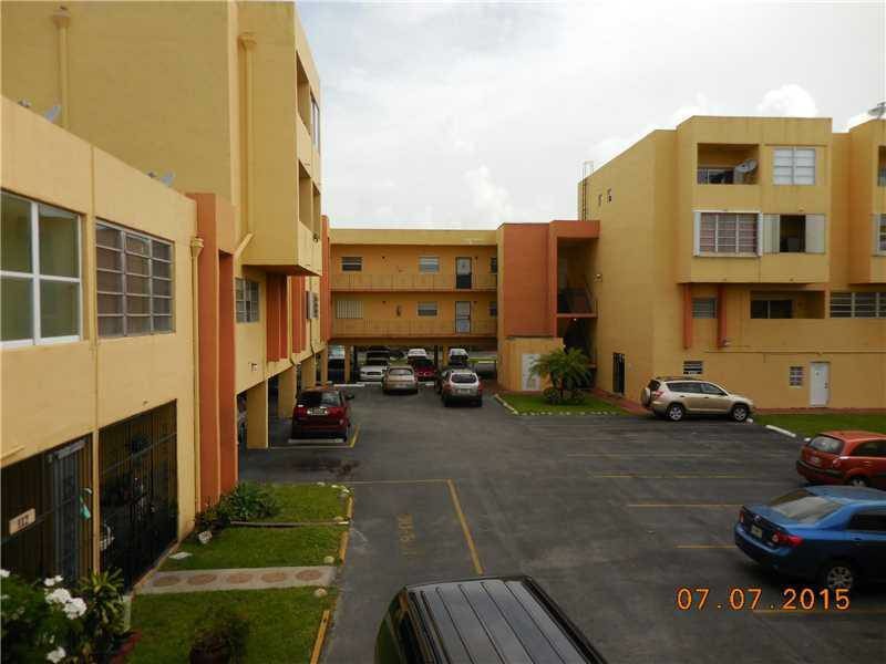 Primary Photo - 1555 W 44th Pl