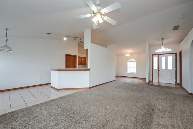 Building Photo - 2391 Sweetwater Blvd