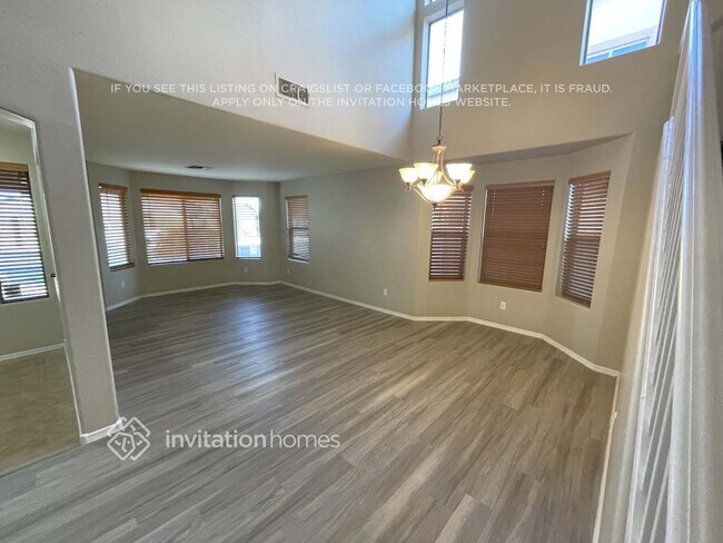 Building Photo - 24902 W Wayland Dr