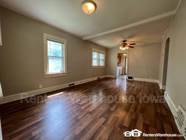 Foto del edificio - 3113 E Washington Ave