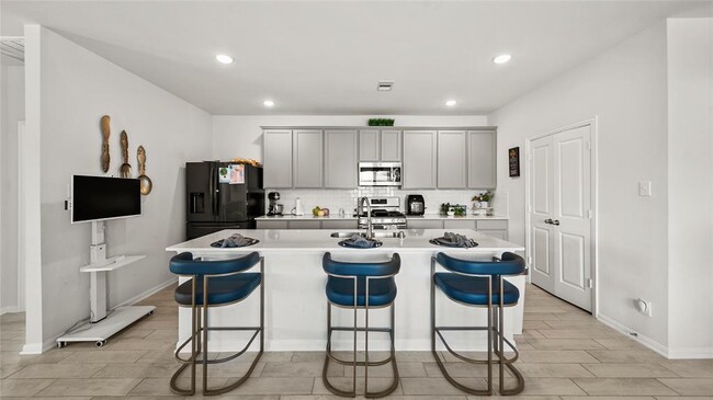 Building Photo - 1326 Ponderosa Pne Dr