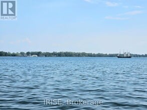 Building Photo - 1 Edgewater Dr