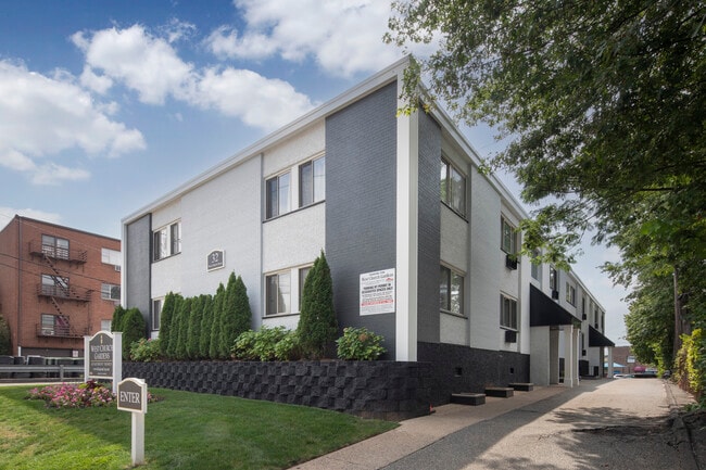 Foto del edificio - West Church Gardens: Virtual Directory, Cat & Dog Friendly, and Custom Closets