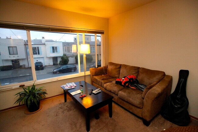 Foto del edificio - 2707 44th Ave