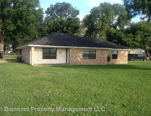 Primary Photo - 5221 Airline Dr