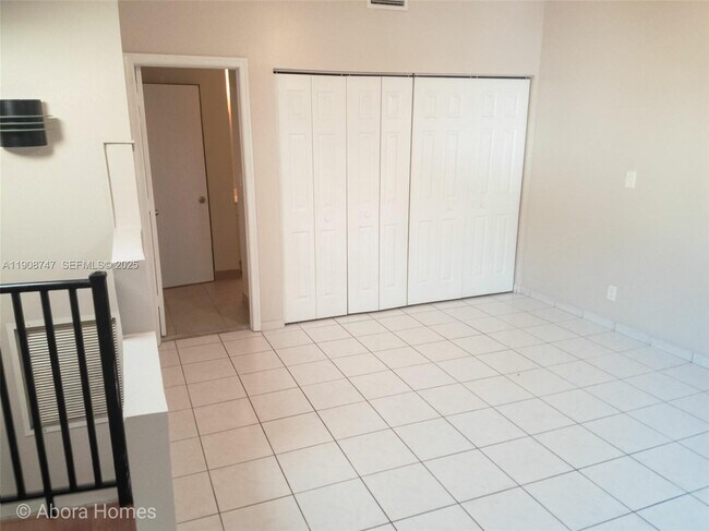 Building Photo - 7867 Tam Oshanter Blvd