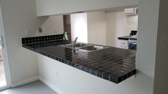 Dining / Kitchen - 15145 E Jefferson Pl