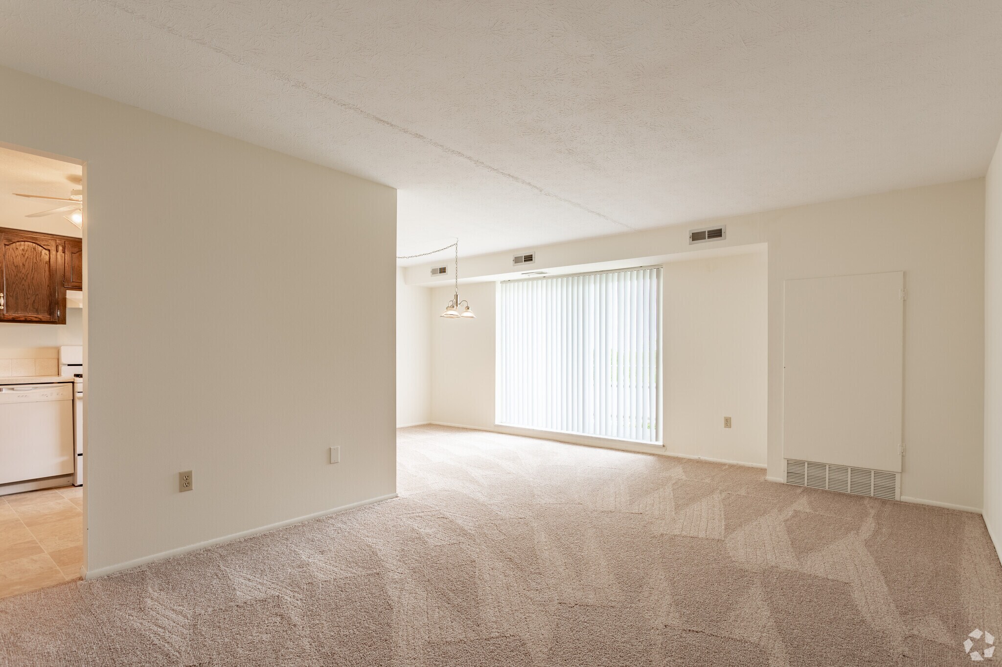Churchill Towers – photo 5