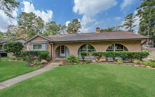 Building Photo - 15623 Artoys Dr