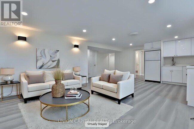 Photo du bâtiment - 383 Neal Dr