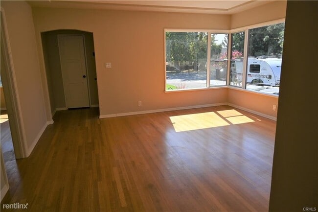 Building Photo - 2 br, 2 bath House - 119 N Lincoln Pl