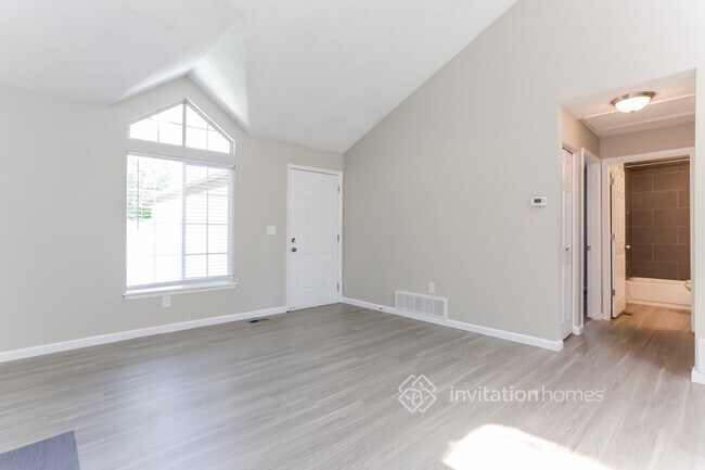 Building Photo - 17834 E Bethany Dr