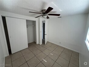 Building Photo - 286 Lowell Ave