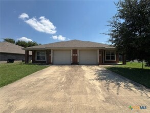 Building Photo - 1412 Van Zanten Ct