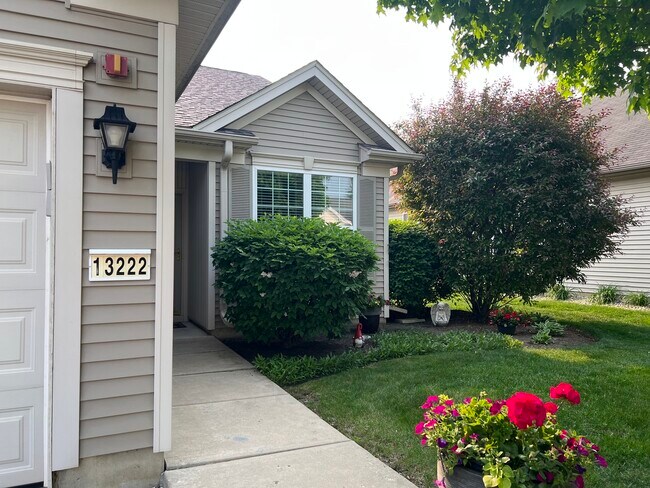 Foto del edificio - 13222 Poplar Way