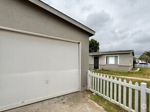 Building Photo - 4429-4431 Manitou Way