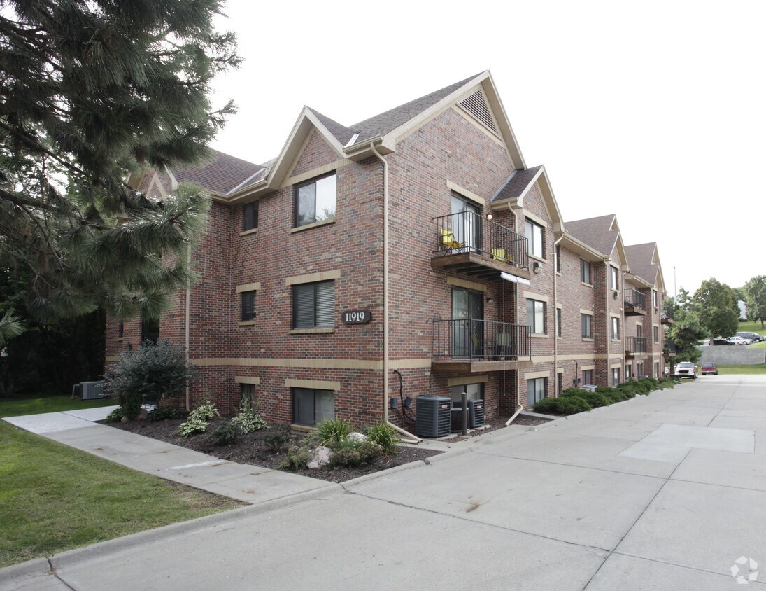 Cryer Place Apartments Apartments in Omaha, NE